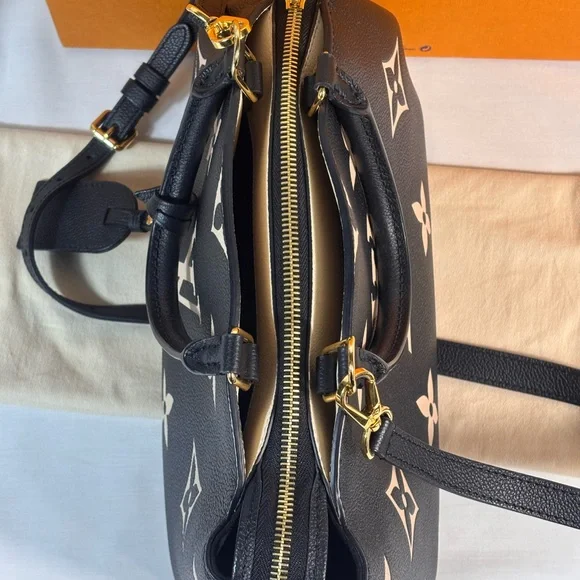 Louis Vuitton Bicolor Petite Palais Sold - Picture 5 of 16